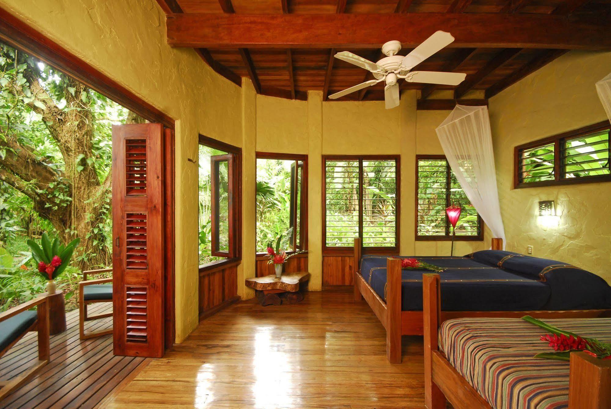 Playa Nicuesa Rainforest Eco Sanctuary Голфито Екстериор снимка