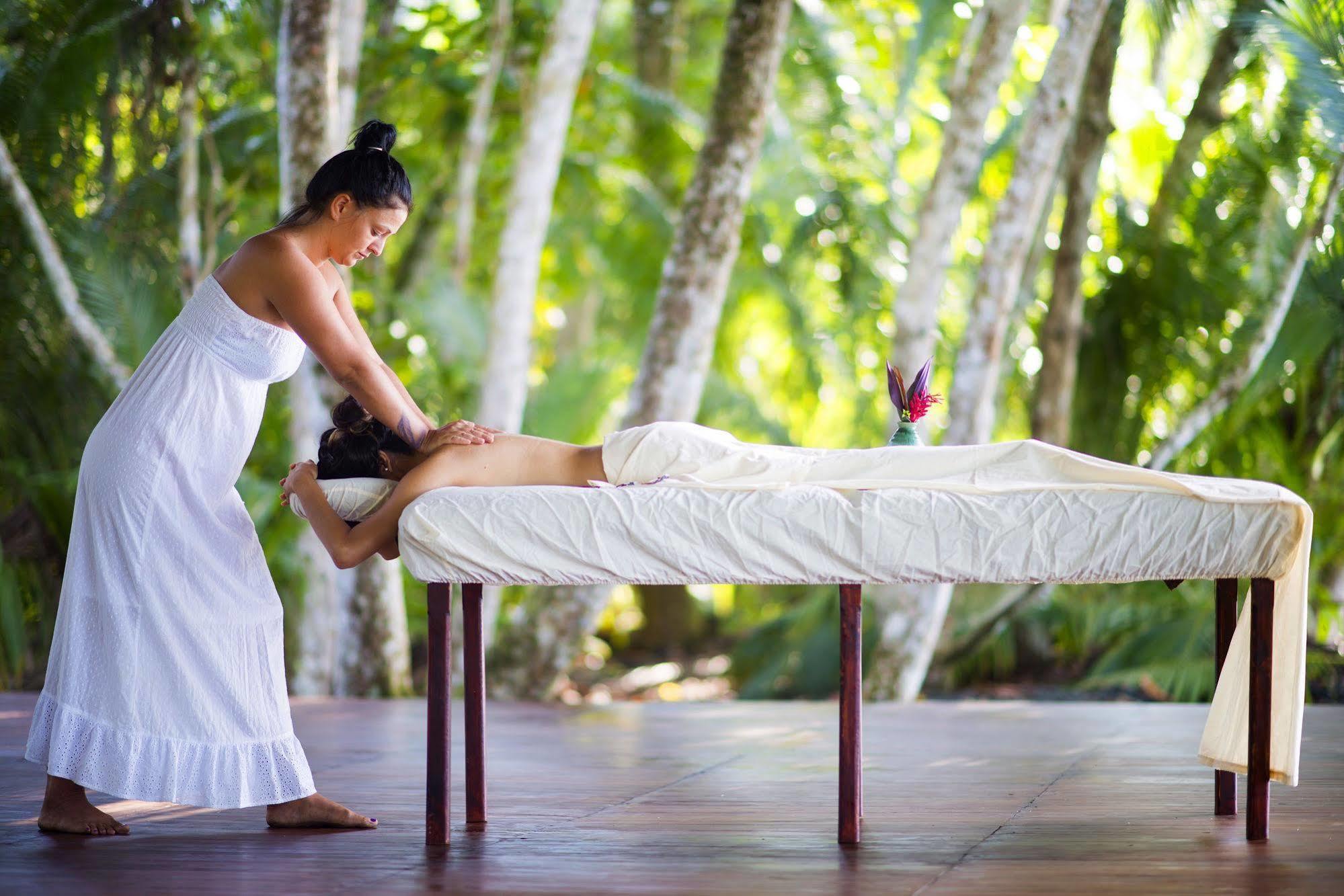 Playa Nicuesa Rainforest Eco Sanctuary Голфито Екстериор снимка
